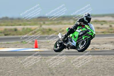 media/Apr-18-2025-TrackDaz (Fri) [[45f5874c44]]/B Group/Session 2 (Turn 7)/